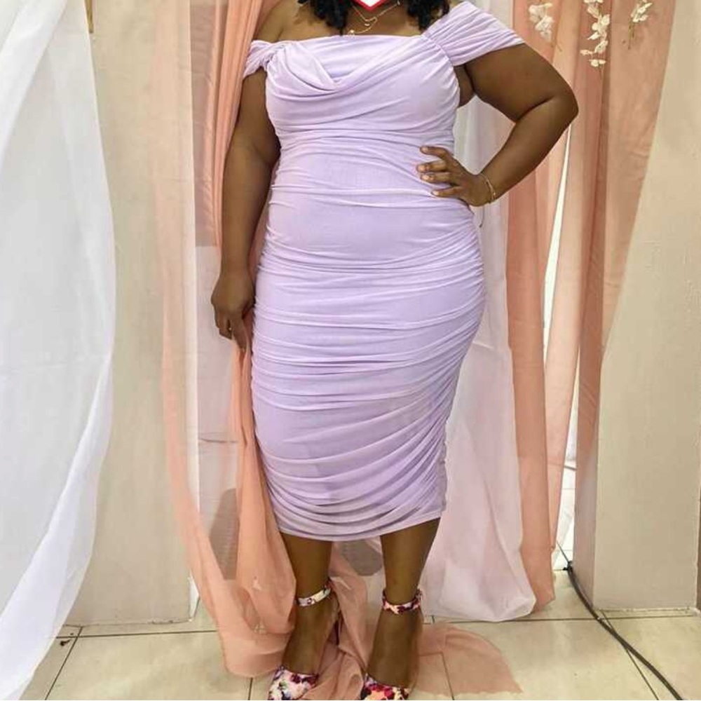 💜 PLUS Dress 💜 - Picture 2 of 5